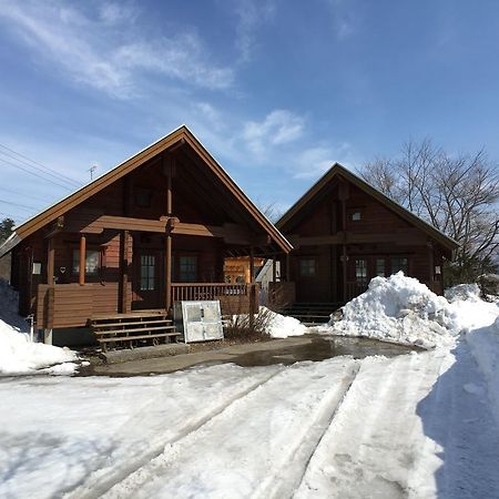 Log Cottage Tomato Hakuba Exterior photo